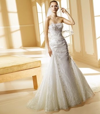 Modelo Medina - Colección Volumes - La Sposa 2008