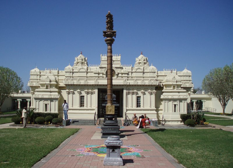 Wonderful Hindu Temples abroad: Lord Venkateshwara Temple(Birmingham United Kingdom), Malibu Hindu Temple(Malibu California US), Shiva-Vishnu Temple(Livermore California US) and many more