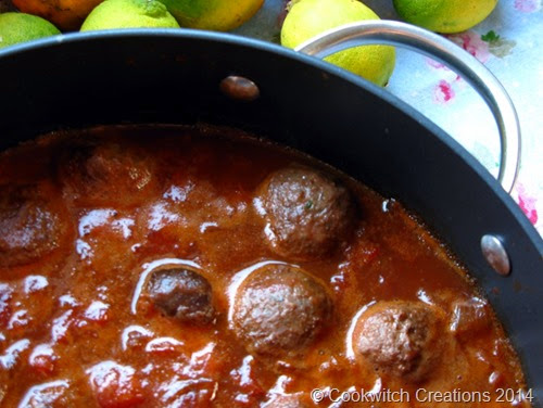 Meatballs in sauce Meatballs in sauce