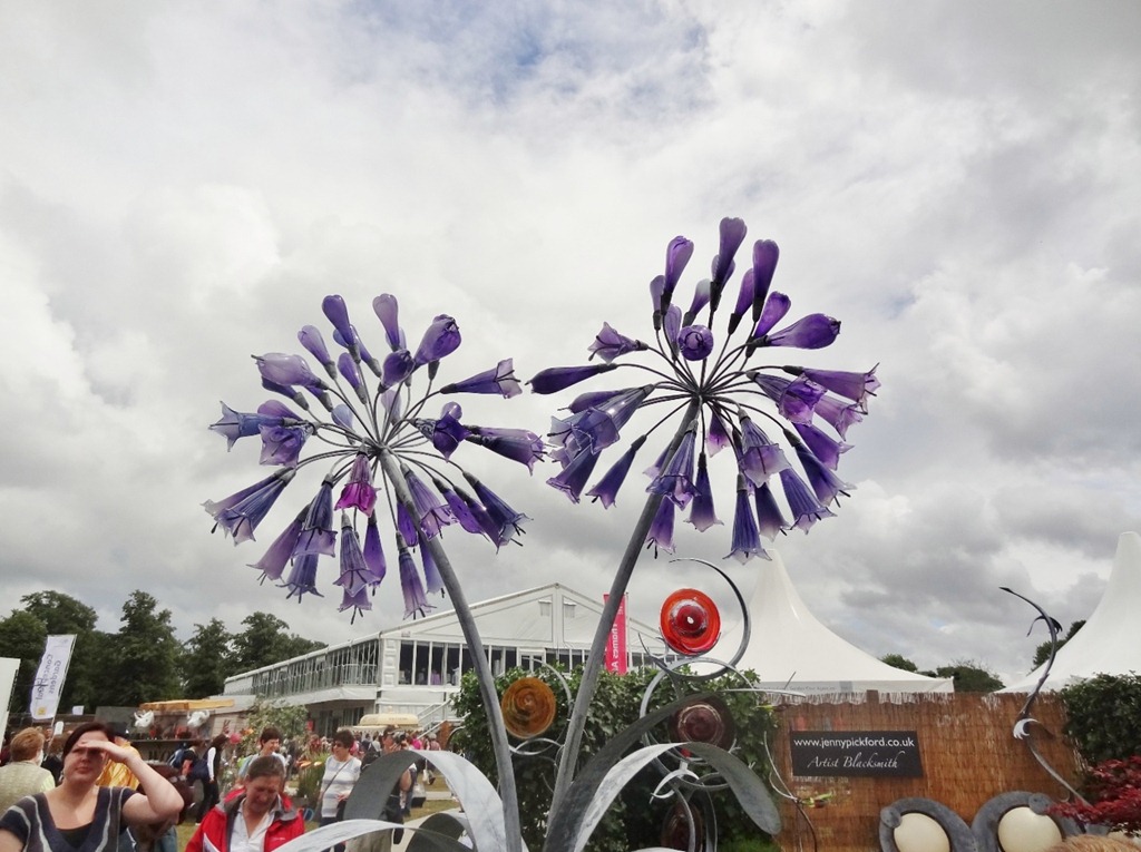 [Hampton%2520Court%2520Flower%2520Show%2520030%255B7%255D.jpg]