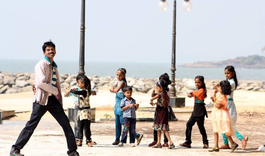 [krishnanum%2520radhayum%2520pic%255B3%255D.jpg]