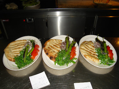 Day 7: Konya; the scrumptiuos kebabs are being served on the ed of local pide with grilled peppers and salad by the side, yummy!!