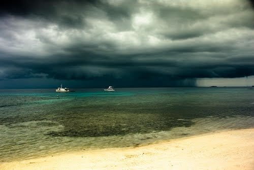 [Storm%2520Clouds%2520Kokopo%255B11%255D.jpg]