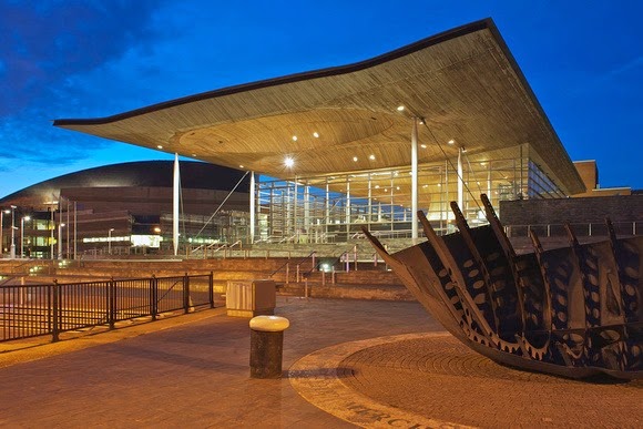 [Senedd-cardiff3.jpg]