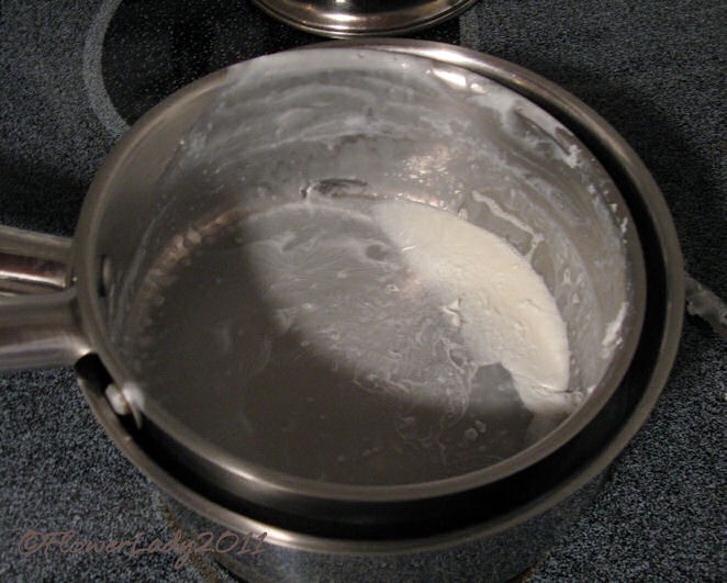 [09-23-goatsmilk-mp-soap-pan%255B4%255D.jpg]