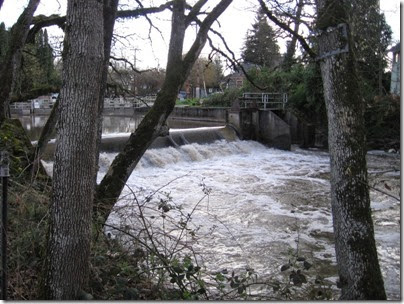 IMG_5789 Waller Dam in Salem, Oregon on March 25, 2007
