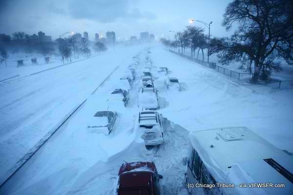 [sponsor%2520post%2520Groundhog-Day-Blizzard-on-Lake-Shore-Drive%2520%25282%2529%255B6%255D.jpg]