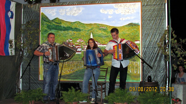2012-09-Harmonikaski-vecer-Osek-31.JPG