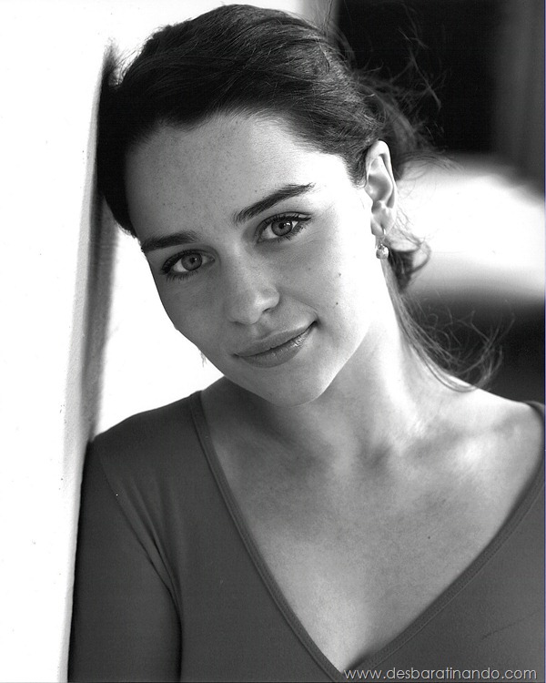 emilia-clarke- Daenerys-Targaryen-linda-sexy-game-of-trhones-guerra-dos-tronos-sexta-proibida-desbaratinando (9) emilia-clarke- Daenerys-Targaryen-linda-sexy-game-of-trhones-guerra-dos-tronos-sexta-proibida-desbaratinando (9)