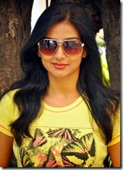 Actress Varsha Ashwathi Photos at Panivizhum Malarvanam Team Interview