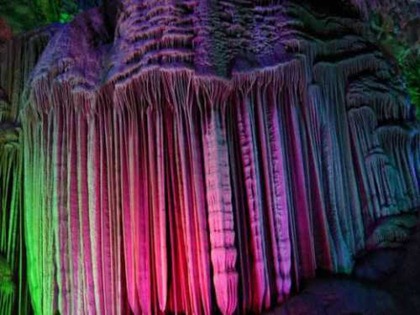 Reed Flute Cave 001
