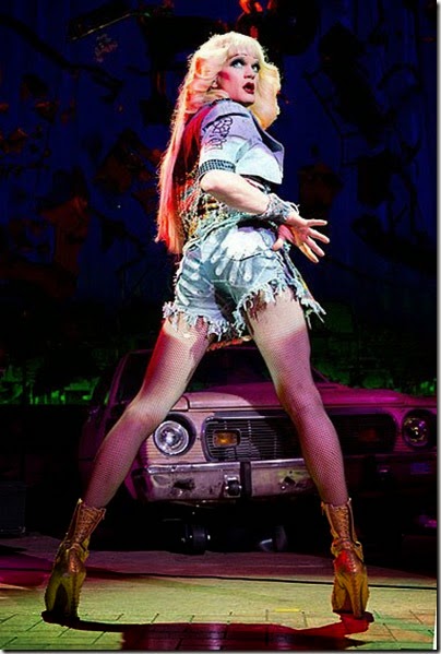 Neil-Patrick-Harris---Hedwig-and-the-Angry-Itch---stage-USA---2014
