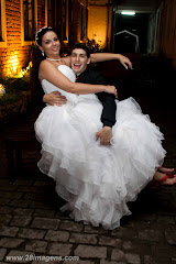 Álbum de fotos de Gediane e Max de 2.8 Imagens, de Byanca Sathler e Gerson Gonçalo, fotógrafos de Campos dos Goytacazes, RJ. A 2.8 Imagens faz fotos de casamento, fotos de casais (ensaio de casal ou e-session), fotos de família, ensaio fotográfico, foto institucional, fotos de eventos, fotos de empresa e retratos. Fotografia Campos dos Goytacazes, RJ. Album (digital) de fotos de Gediane e Max de 2.8 Imagens, de Byanca Sathler e Gerson Goncalo, fotografos de Campos dos Goytacazes, RJ. A 2.8 Imagens faz fotos de casamento, fotos de casais (ensaio de casal ou e-session), fotos de familia, ensaio fotografico, foto institucional, fotos de eventos, fotos de empresa e retratos. Fotografia Campos dos Goytacazes, RJ.