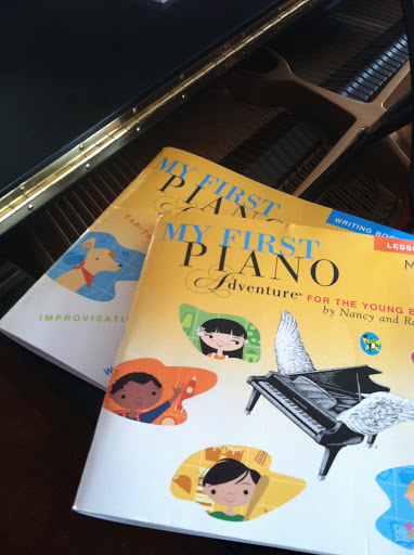 Piano adventures