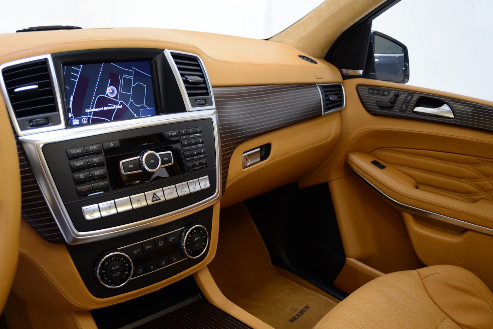 [Brabus-Mercedes-GL-24%255B2%255D.jpg]