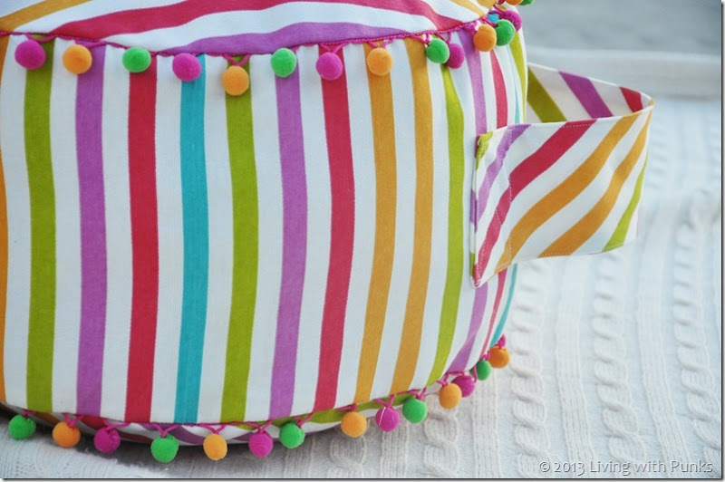 DIY Floor Cushion.  Only take one yard of fabric!
