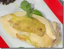 Pollo farcito al pecorino di fossa e noci con insalatina fresca