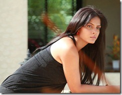 Tamil Actress Neetu Chandra in Aadhi Bhagavan Latest Stills