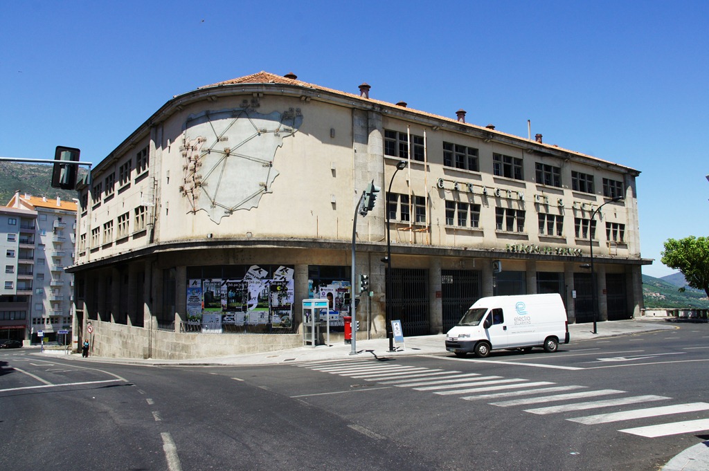 [Gl%25C3%25B3ria%2520Ishizaka%2520-%2520Covilh%25C3%25A3%2520-%2520garagem%2520de%2520s%25C3%25A3o%2520jo%25C3%25A3o%255B4%255D.jpg]