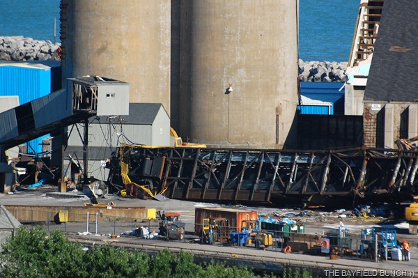 I BELIEVE THIS TO BE THE AREA WHERE THE TORNADO'S LONE FATALITY OCCURRED......A CRANE OPERATOR