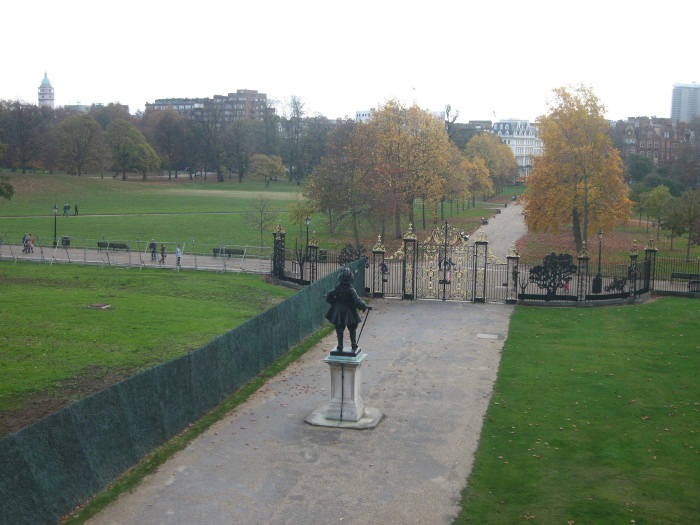 [Kensington%2520pal%2520gate%255B4%255D.jpg]