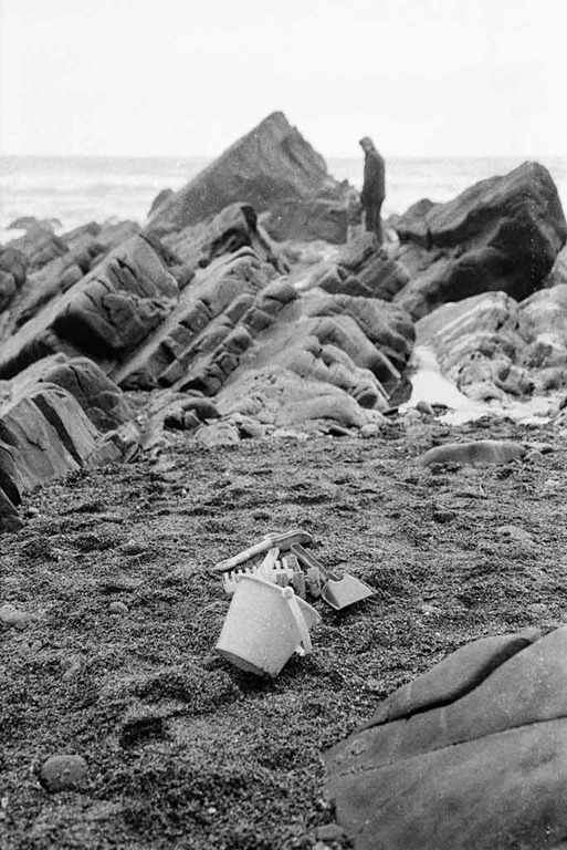 [Coastal-Rocks-35%255B4%255D.jpg]