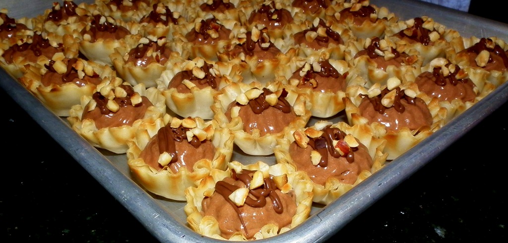 [Mini-Nutella-Pies4.jpg]