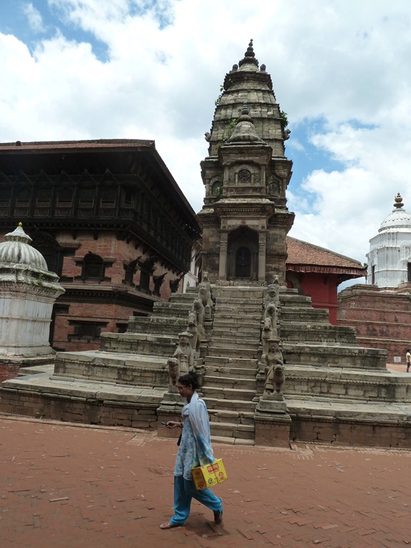 [Nepal-Kathmandu-Bhaktapur-July-2012-%255B28%255D.jpg]