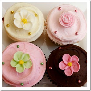 baby-shower-cupcakes[1]