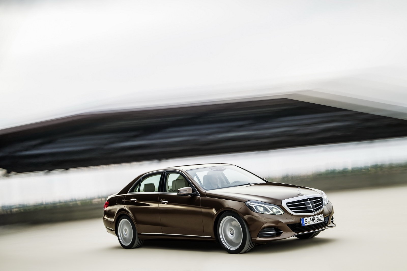 [Mercedes-Benz-E-Class-FL-4%255B2%255D.jpg]