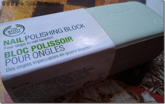 Review The Body Shop Nail Polishing Block
