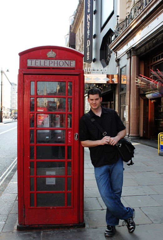[UK%2520Day%2520One%2520Phone%2520Booth%255B6%255D.jpg]