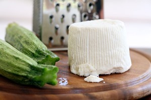 800px-Ricotta_salata_e_zucchina