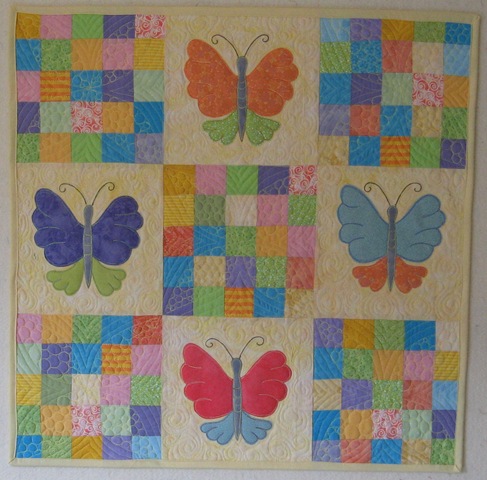 [finished%2520butterfly%2520quilt%255B3%255D.jpg]