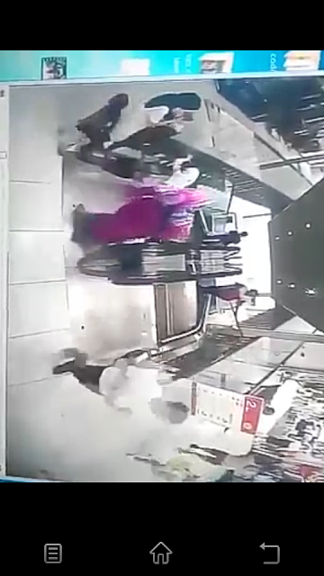 Video Kanak-Kanak Maut Jatuh Eskalator Kenanga Wholesale City