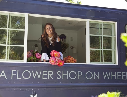 shop on wheels tara grand by the bloom image1 shop on wheels tara grand by the bloom image1