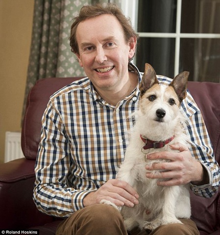 [article-2101257-11B9E2B2000005DC-340_634x678%255B3%255D.jpg]