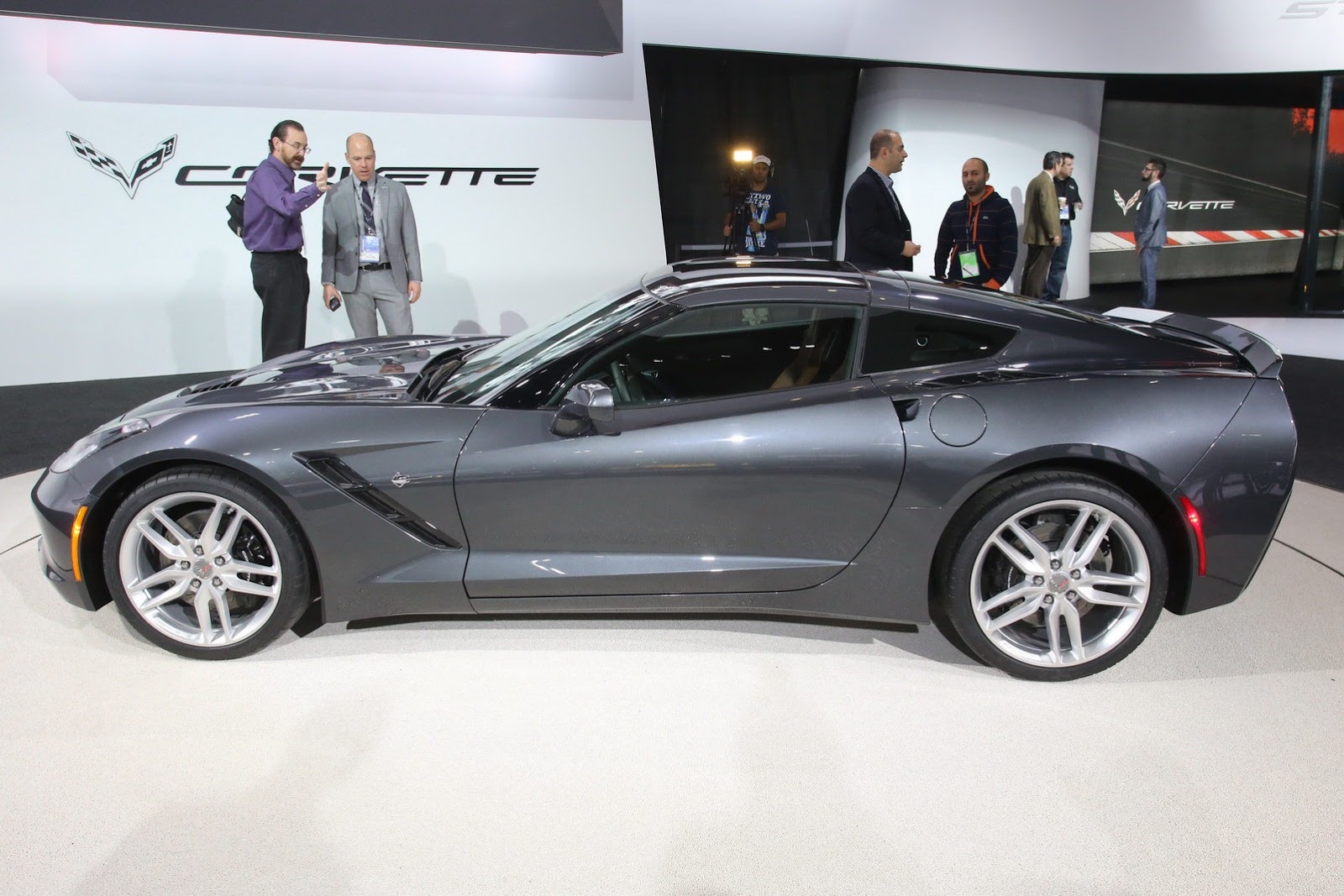 [Corvette-Stingray-C710%255B2%255D.jpg]