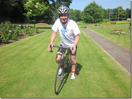Oliver Rowe, 54, cycles Lands End to John O'Groats for St Luke's Hospice