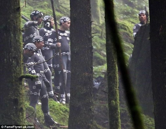 Andy Serkis és Keri Russell A majmok bolygója folytatásának forgatásán 05