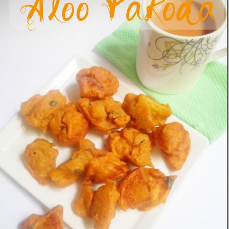 Aloo Pakoda | Potato Fritters Recipe