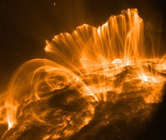 [solar_storms_of_the_sun_06%255B2%255D.jpg]
