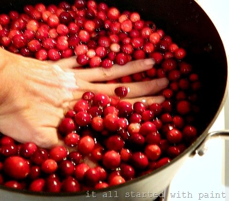[Cranberry-Jelly-Hand-Test-550x413-21.jpg]