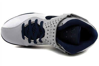 Detailed Look at Nike Soldier 5 in White/Navy/Grey nike air max soldier 5 gr white navy grey 3 06 Detailed Look at Nike Soldier 5 in White/Navy/Grey