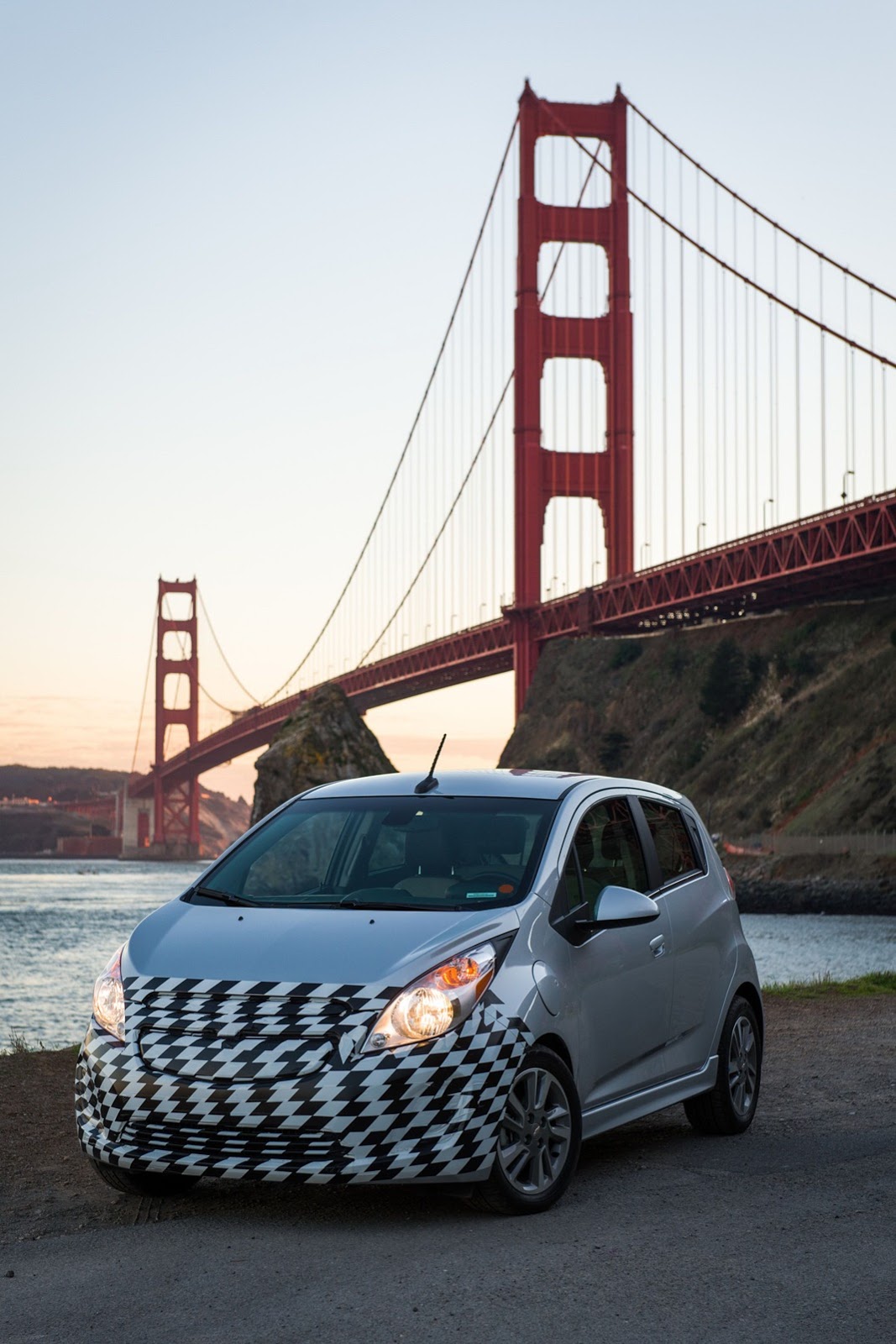 [2014-Chevrolet-Spark-EV-12_1%255B3%255D.jpg]