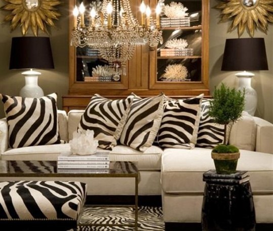 [zebra-print-pillows-for-the-living-room-trendspotting-getting-wild-with-animal-prints-home-design-and-decor-ideas-and-inspiration-540x456%255B2%255D.jpg]