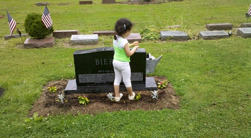 Dee Dee at Susy Bierer (nee Andrews)  Laurel Hill Cemetery Erie PA 2012-06-09_11-32-51_898