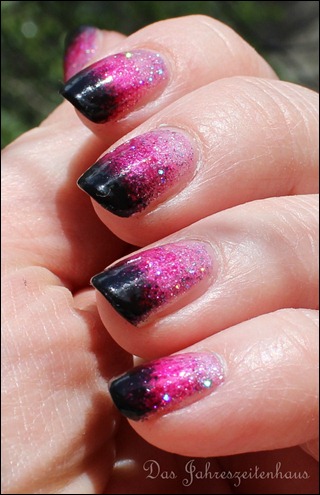 Black Pink Glitter Gradient Nails 5
