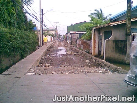 Road construction back in 2008 here in Dampalit - JustAnotherPixel.net