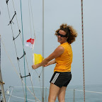 ...und Singapur rauf. Natürlich auch Q fürs Einklarieren. Aber Silvia! So kann man die Flaggen nicht hissen!